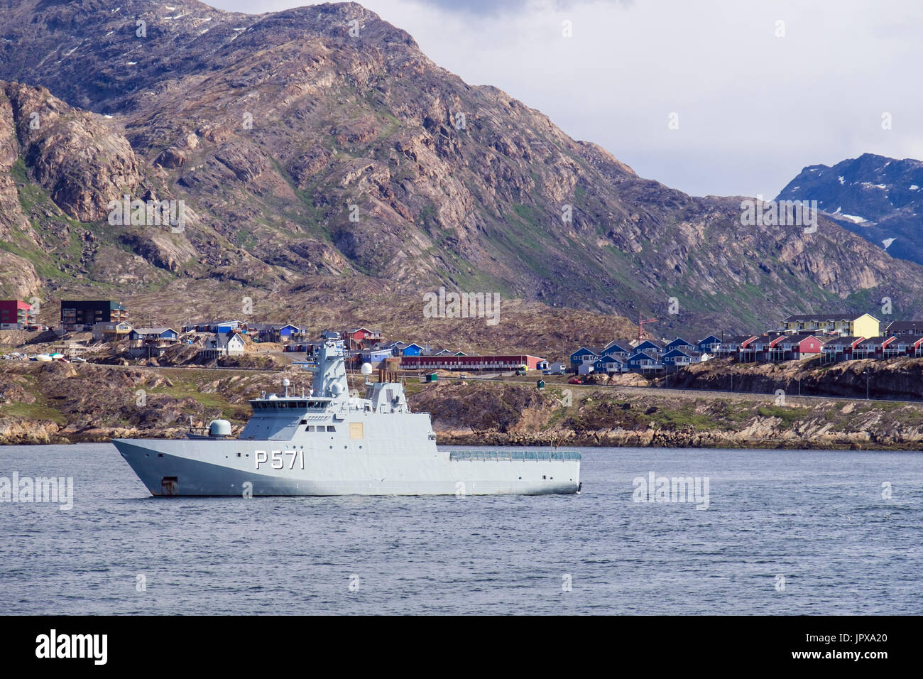 HDMS Ejnar Mikkelsen Royal Danish Navy patrol vessel patrolling in Davis Strait on west coast. Sisimiut, Qeqqata, West Greenland Stock Photo
