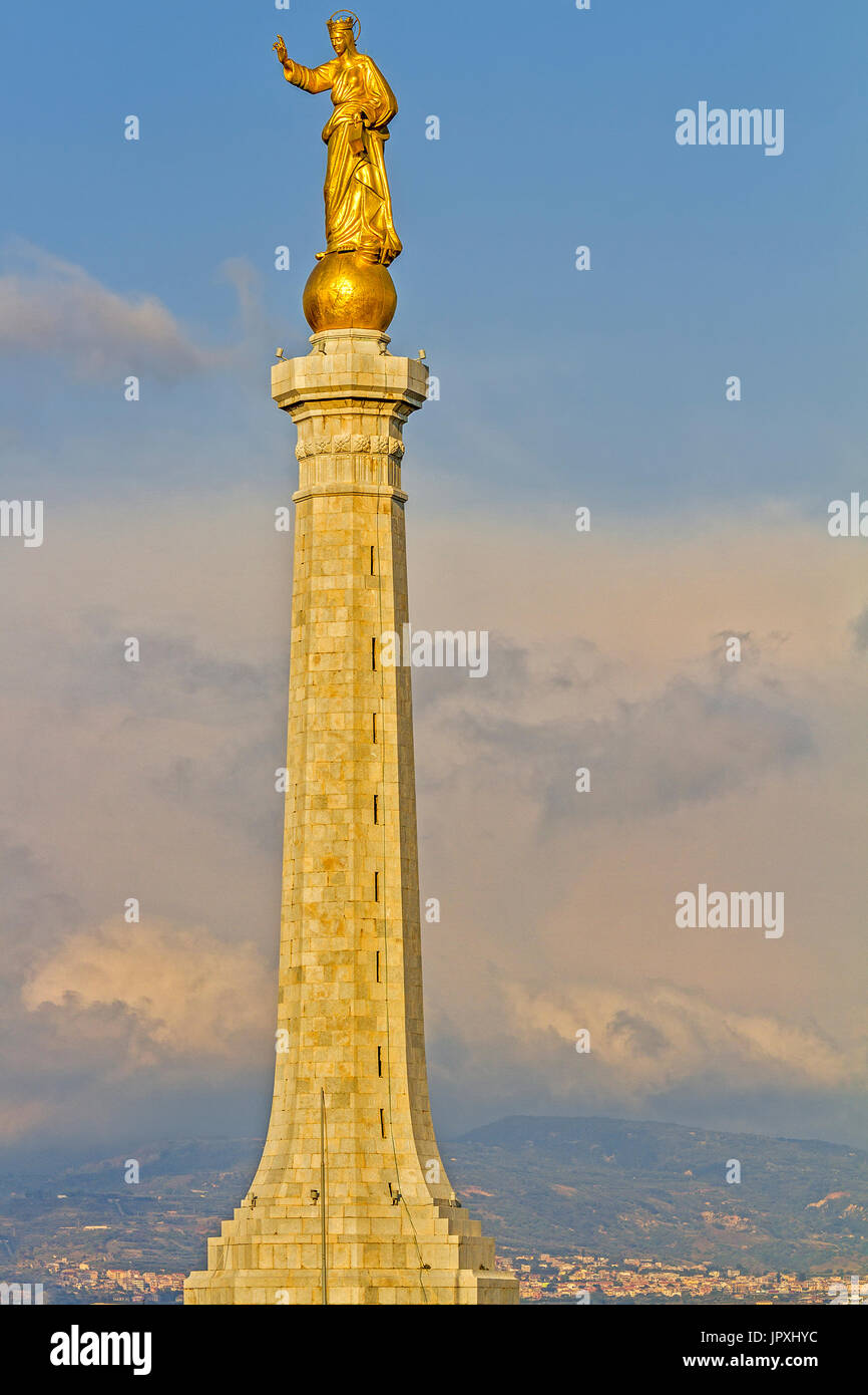 Golden madonna hires stock photography and images Alamy