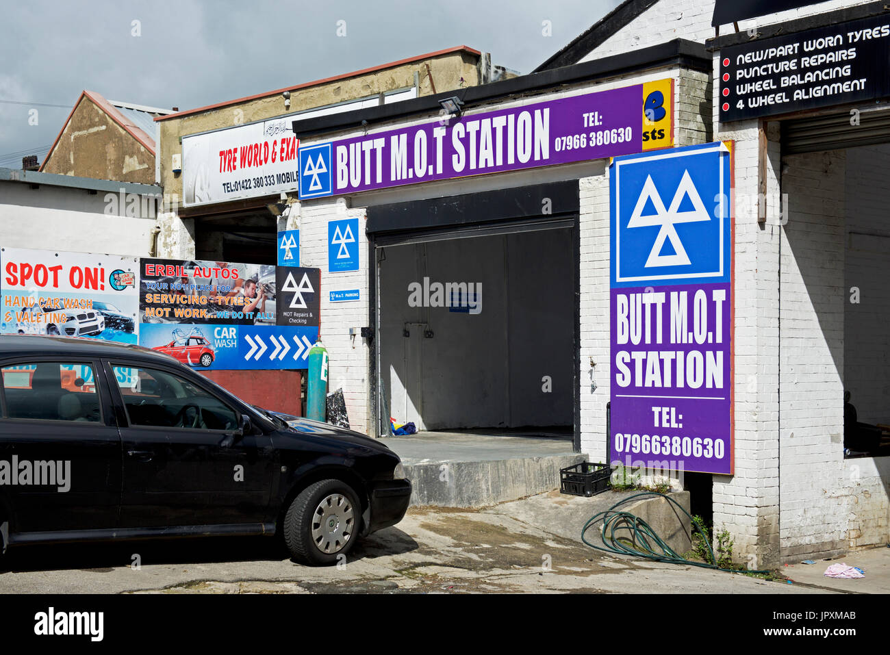 Butts Garage Hopwood Lane Halifax West Yorkshire England Uk