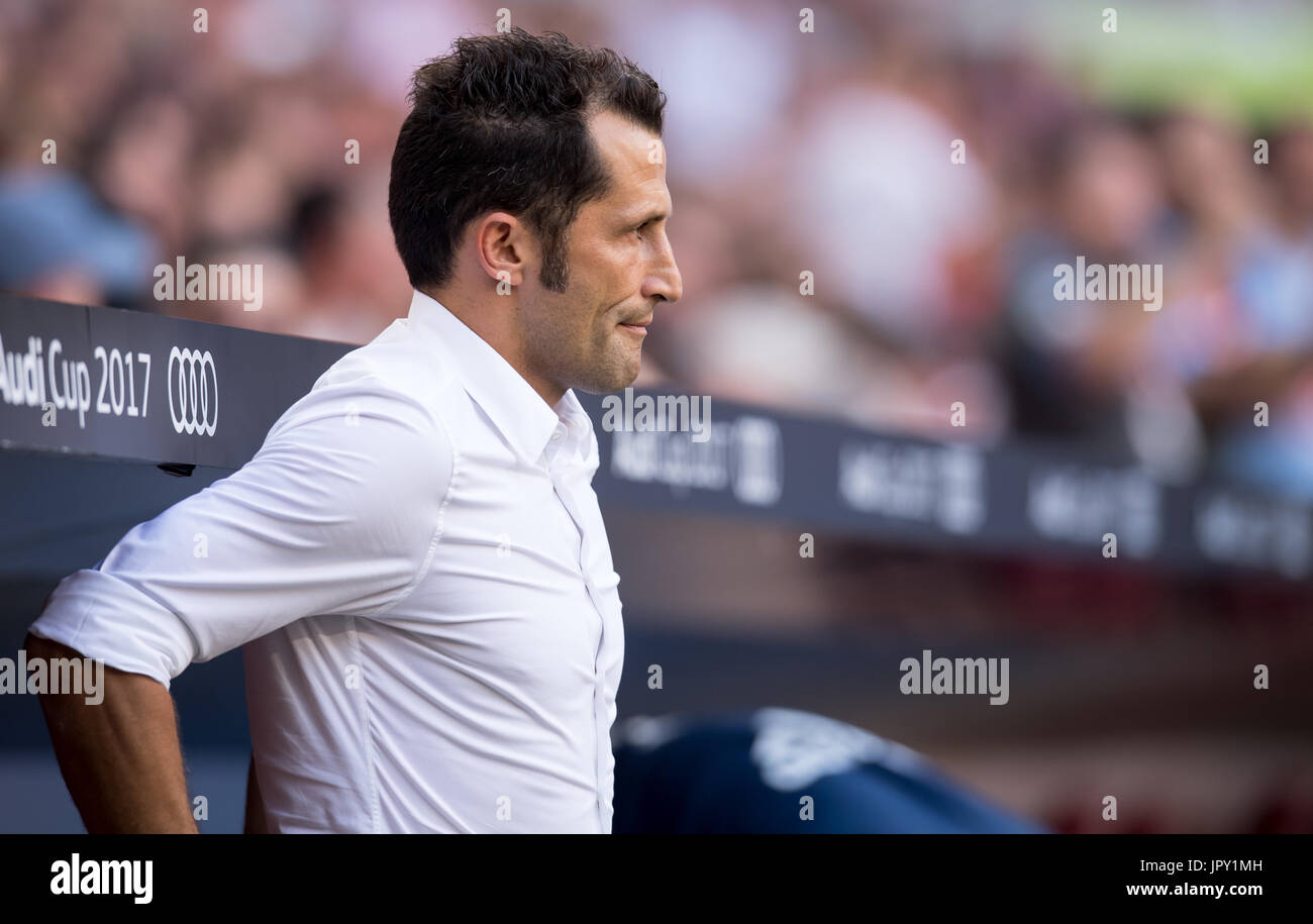 Munich, Germany. 2nd Aug, 2017. Bayern Munich's new sports director Hasan Salihamidzic enters the arena before the Audi Cup 3rd place SSC Naples vs Bayern Munich match at the Allianz Arena in Munich, Germany, 2 August, 2017. Photo: Sven Hoppe/dpa/Alamy Live News Stock Photo