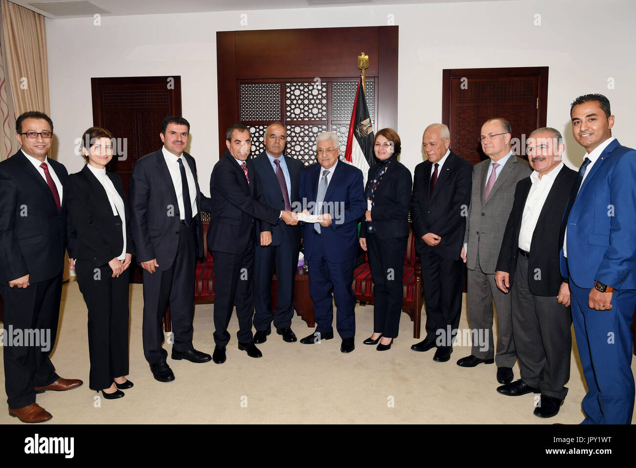 Ramallah, West Bank, Palestinian Territory. 21st Jan, 2017. Palestinian President Mahmoud Abbas meets with a delegation from the Faten foundation, at his headquarter in the West Bank city of Ramallah, on August 2, 2017 Credit: Thaer Ganaim/APA Images/ZUMA Wire/Alamy Live News Stock Photo