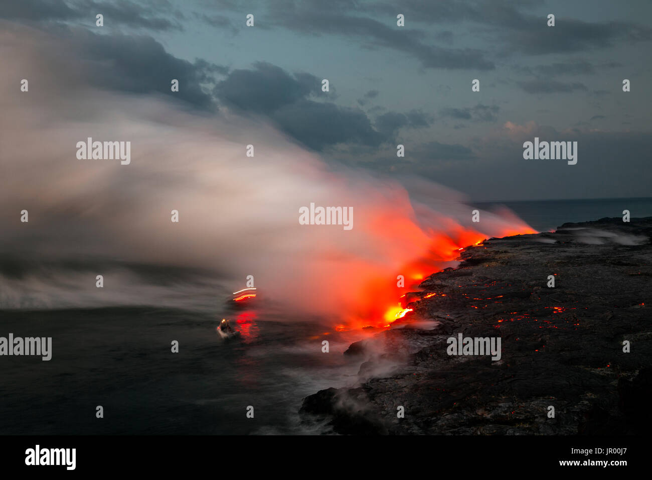 HI00335-00...HAWAI'I - Lava flowing into the Pacific Ocean from the East Riff Zoneof the Kilauea Volcano on the Island of Hawai'i. Stock Photo