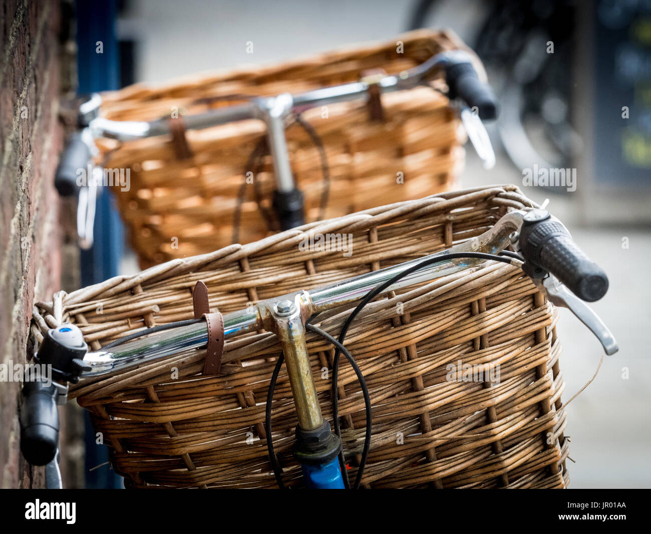 Student bikes outside Cambridge University Student Bikes with Baskets Stock Photo