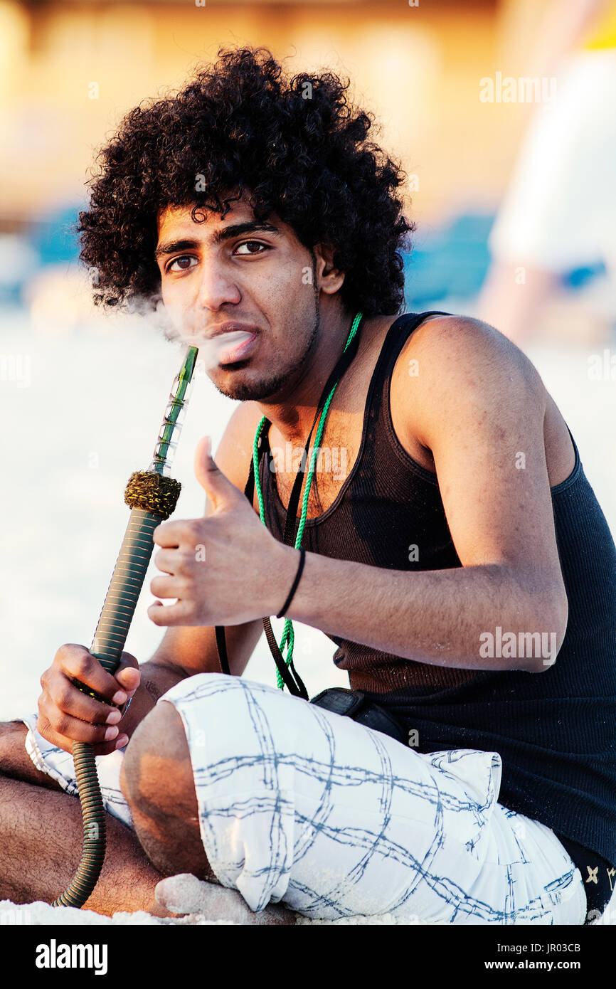 Hookah smoking hires stock photography and images Alamy