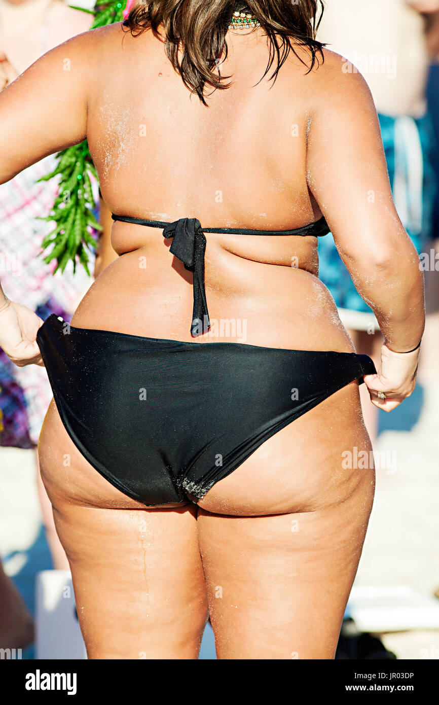 Thick girl in a bikini at Panama City Beach, Florida Stock Photo - Alamy