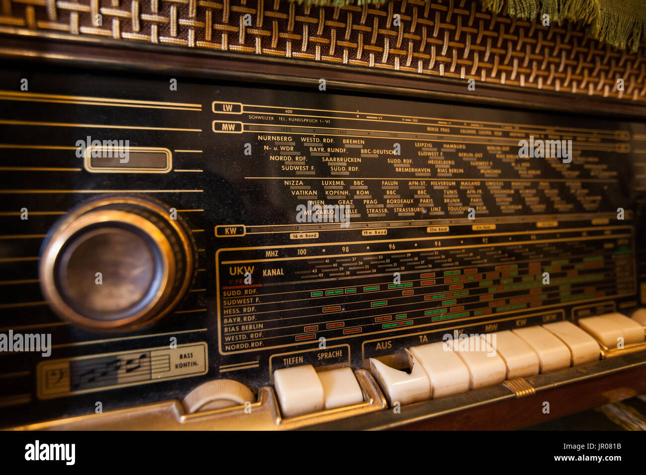 Retro old radio, vintage radio scale, closeup Stock Photo - Alamy