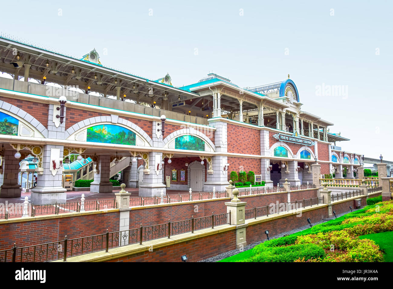 Tokyo disney sales train station