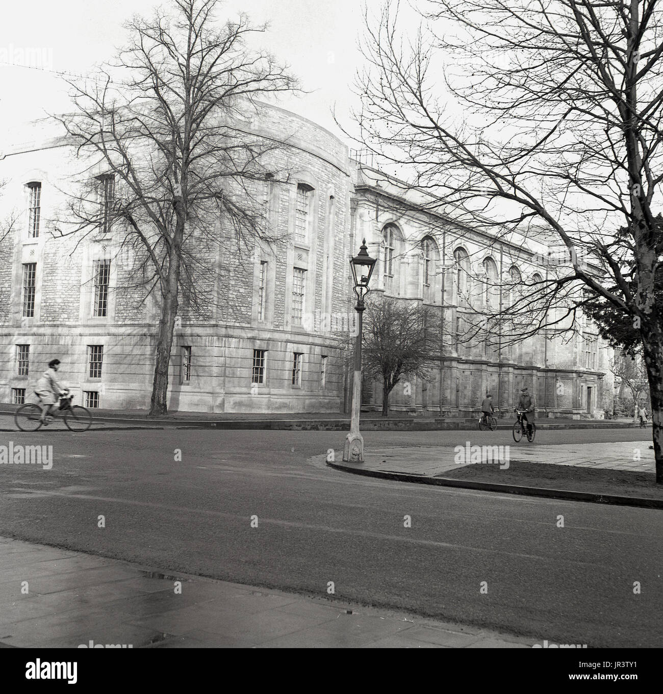 1948, historical, exterior picture of the Radcliffe science library at Oxford University, Oxford, England, UK, showing the South-western corner looking eastwards from the junction at Parks Rd. Stock Photo