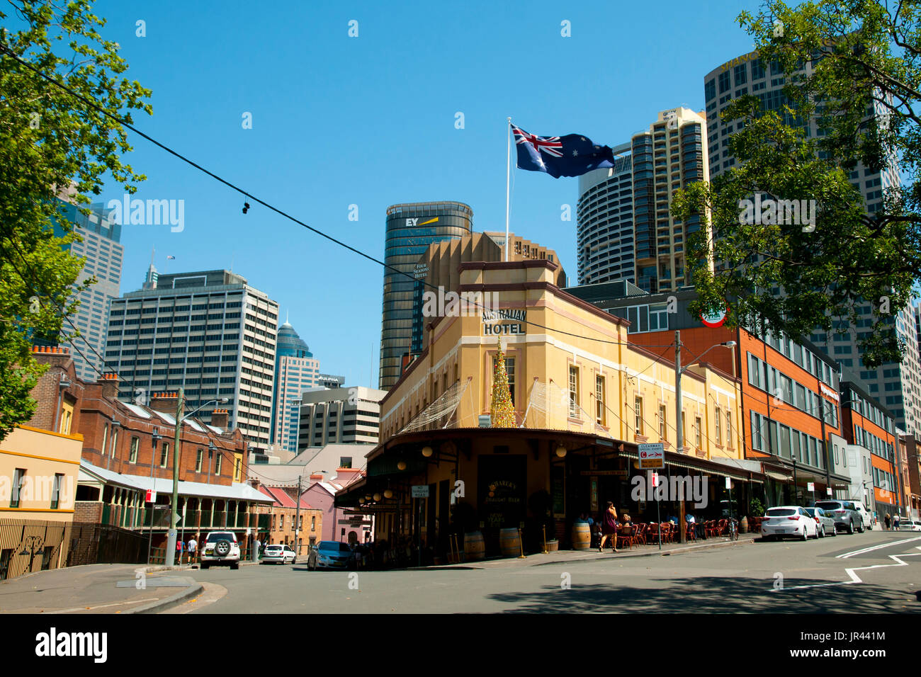 SYDNEY, AUSTRALIA - December 12, 2016: The Heritage Hotel located on the corner of St & Cumberland St in "The district of Stock Photo - Alamy