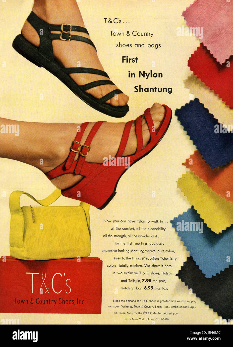 1940s USA Town & Country Shoes Magazine Advert Stock Photo