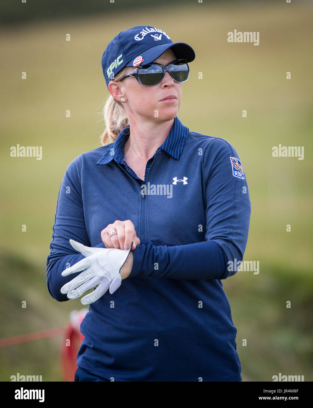 Usas morgan pressel prepares hi-res stock photography and images - Alamy