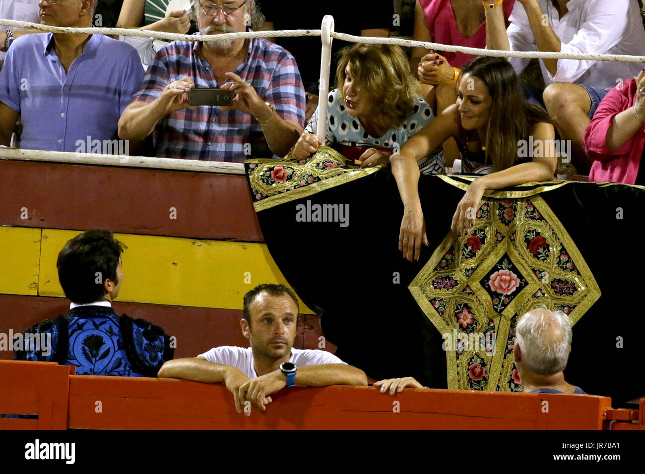 El torero Cayetano Rivera y Eva Gonzalez during a night bullfight in Palma de Mallorca.  08/08/2017 Stock Photo