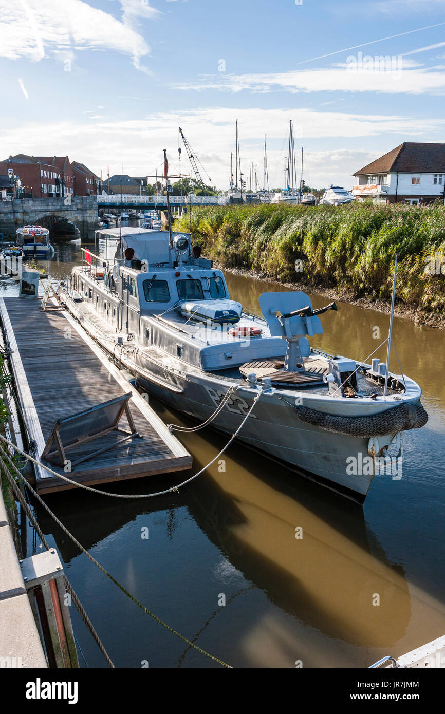 England, Sandwich. P22, Bow view of  American Rhine River Patrol boat berthed at the Sandwich waterfront. Used as the Admirals launch in the film 'Dunkirk'. Stock Photo
