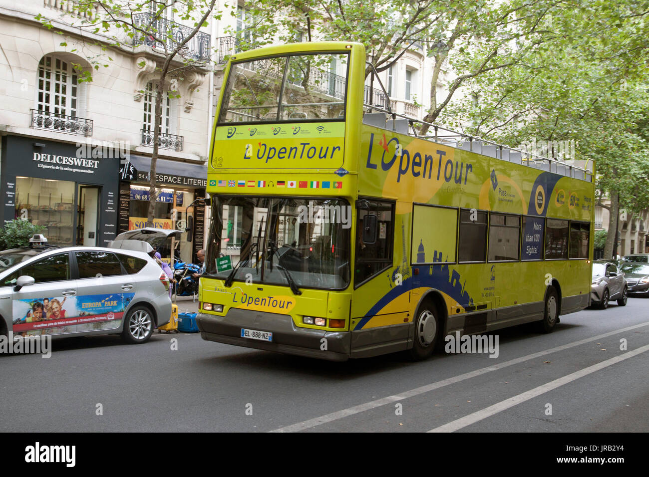 PARIJS , FRANKRIJK - JULY 23 ,2017: Tourist Bus in Paris, France  Paris Open Tour is a touristic bus service that shows the city with an audio guide. Stock Photo