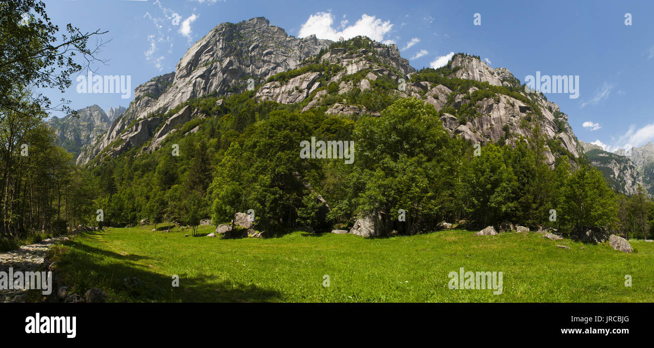 Lovers retreat hi-res stock photography and images - Alamy