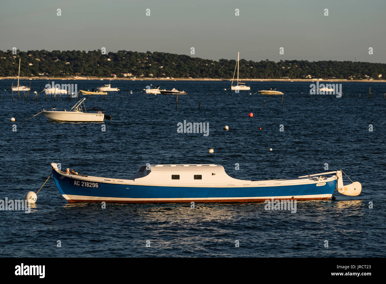 Les Pinasses du Bassin, ‘Pinasses’ are traditional long and narrow wooden boats which are typical of the Bay of Arcachon. Stock Photo