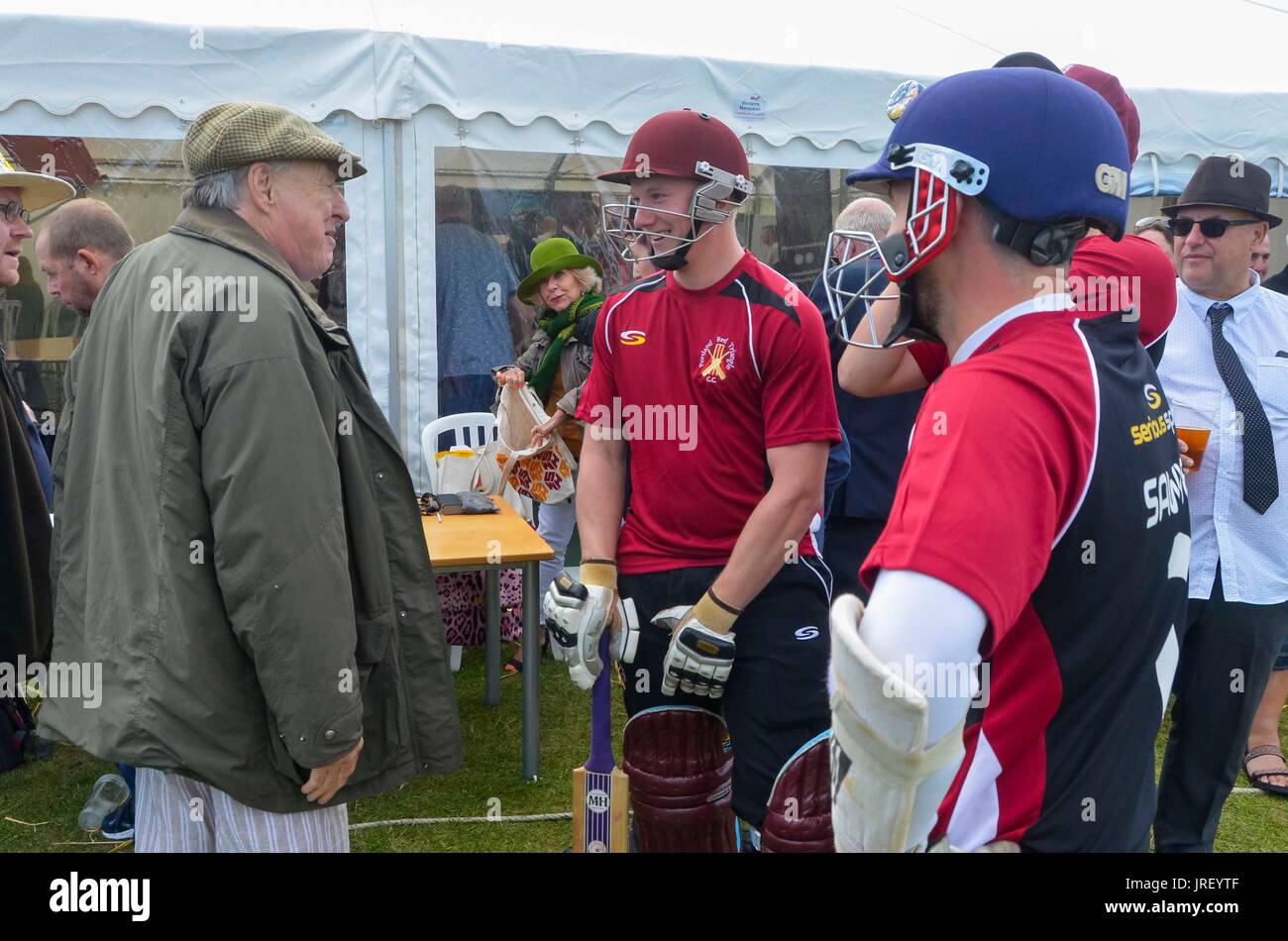 Page 3 - Cricket Commentator High Resolution Stock Photography and Images -  Alamy