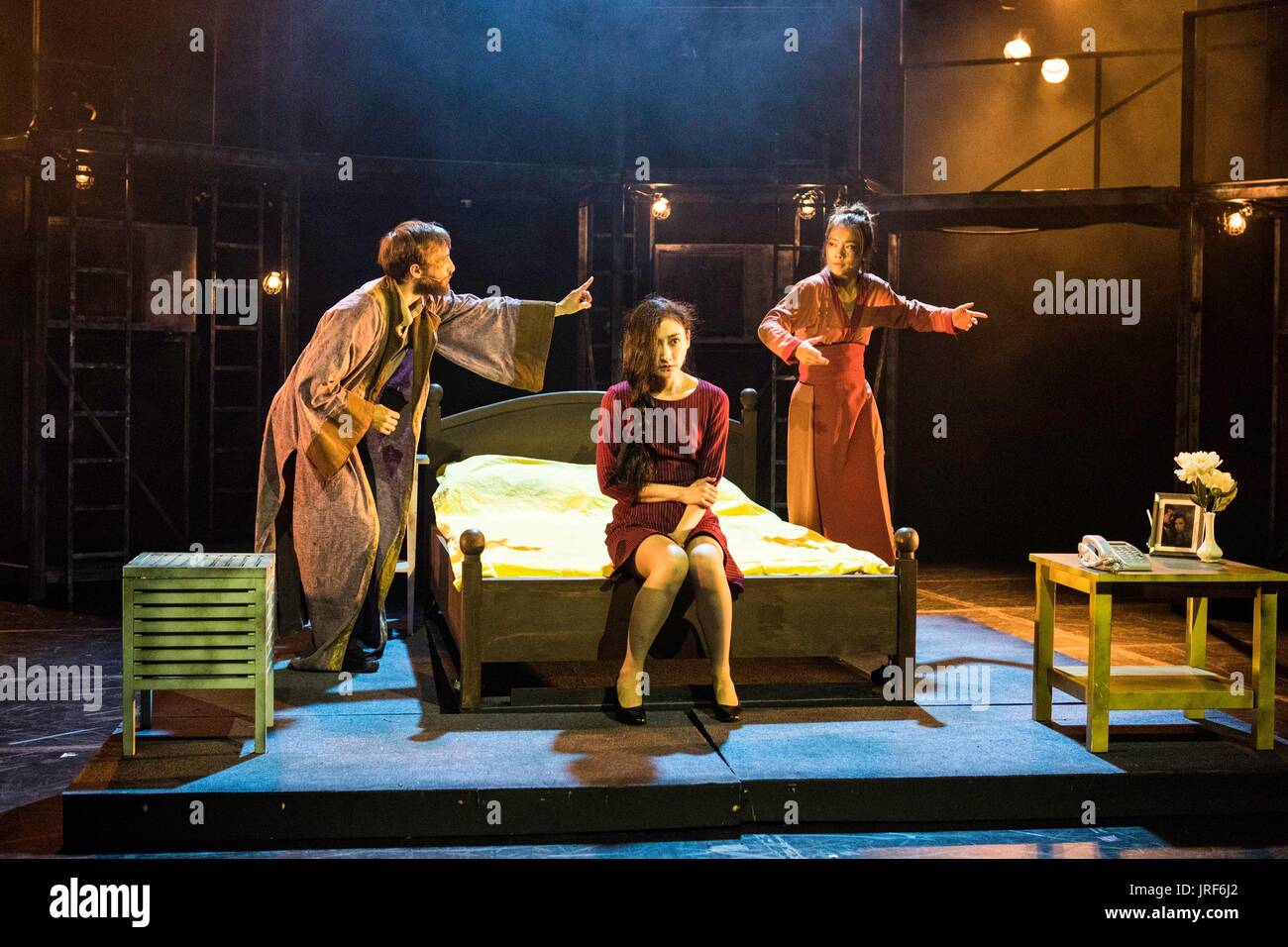 Edinburgh, UK. 05th Aug, 2017. The Pleasance venue launched its 2017 Edinburgh Fringe Festival programme hosted by comedian Ed Gamble  Pictured: Shanghai Dramatic Arts Centre in association with Gecko production of The Dreamer playing at Pleasance Courtyard Credit: Rich Dyson/Alamy Live News Stock Photo