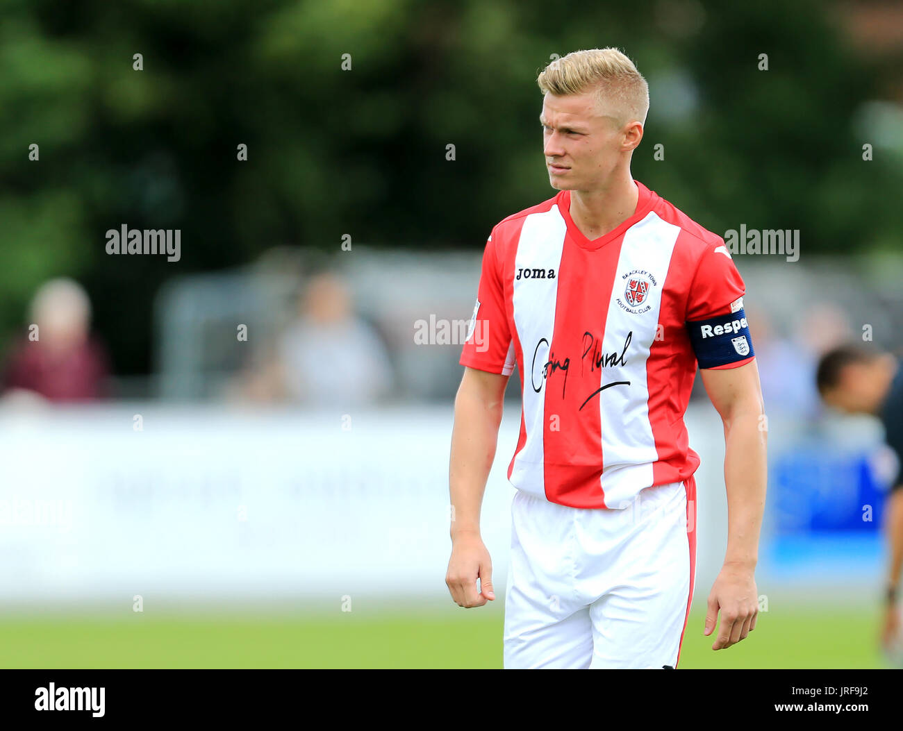 Brackley, UK. 5th August, 2017. Brackley Town Gareth Dean during the Brackley Town v FC United on Saturday 5th August 2017 Credit: Leila Coker/Alamy Live News Stock Photo
