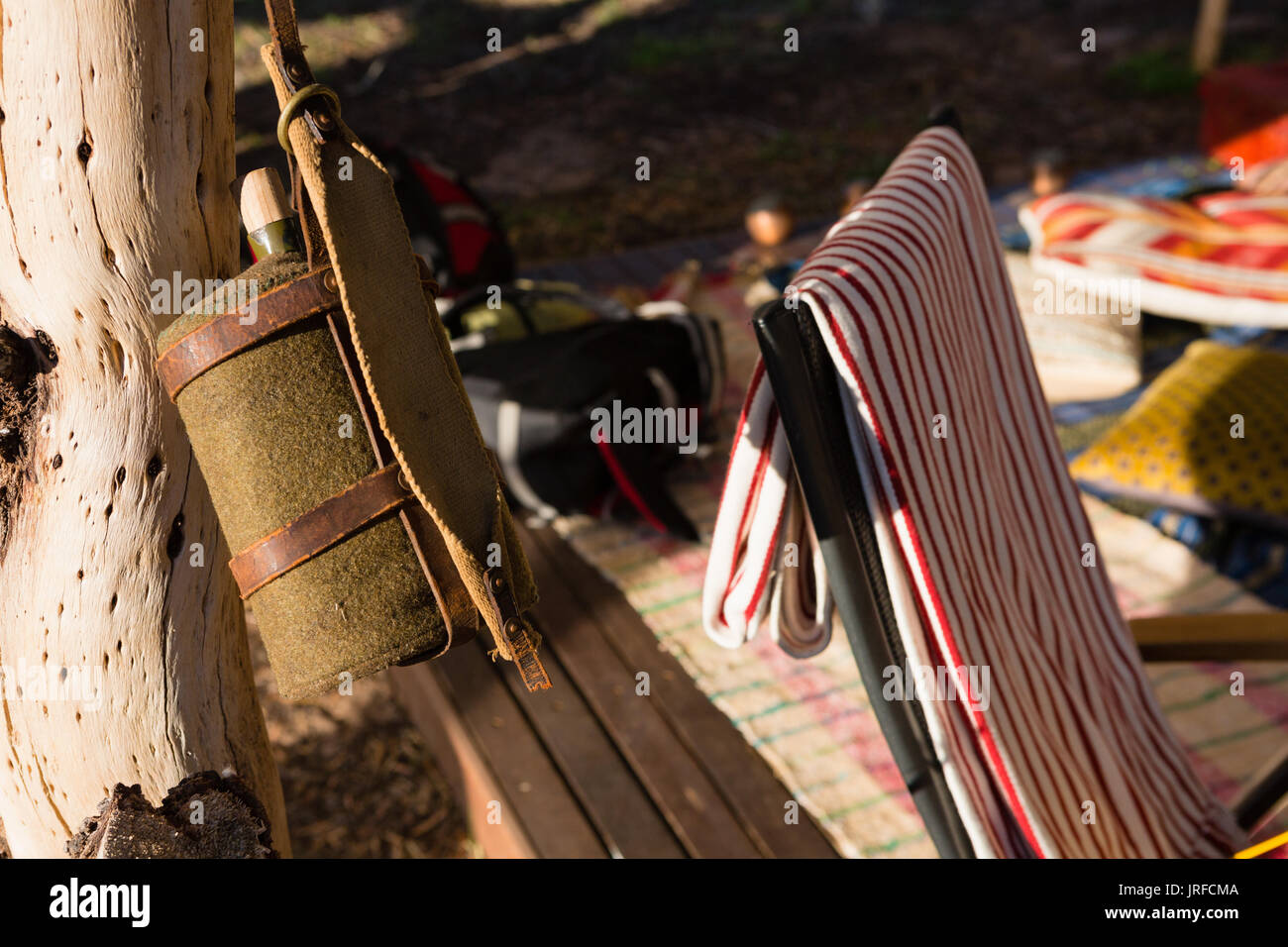 Hanging chair hi-res stock photography and images - Alamy