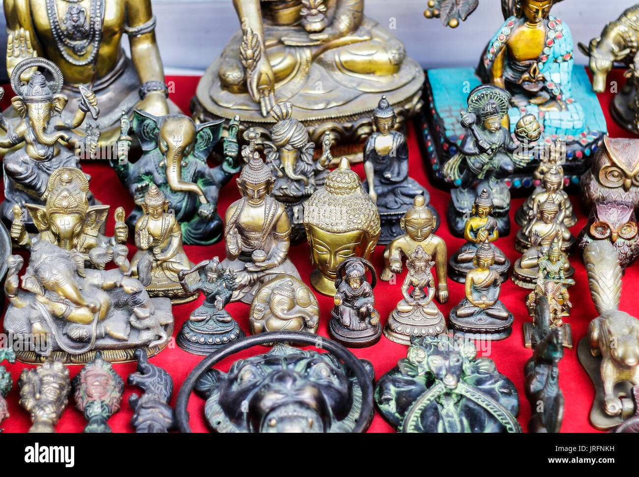 Hindu god idols hi-res stock photography and images - Alamy