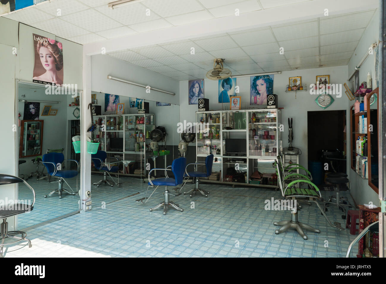 Vietnamese hair salon hires stock photography and images Alamy