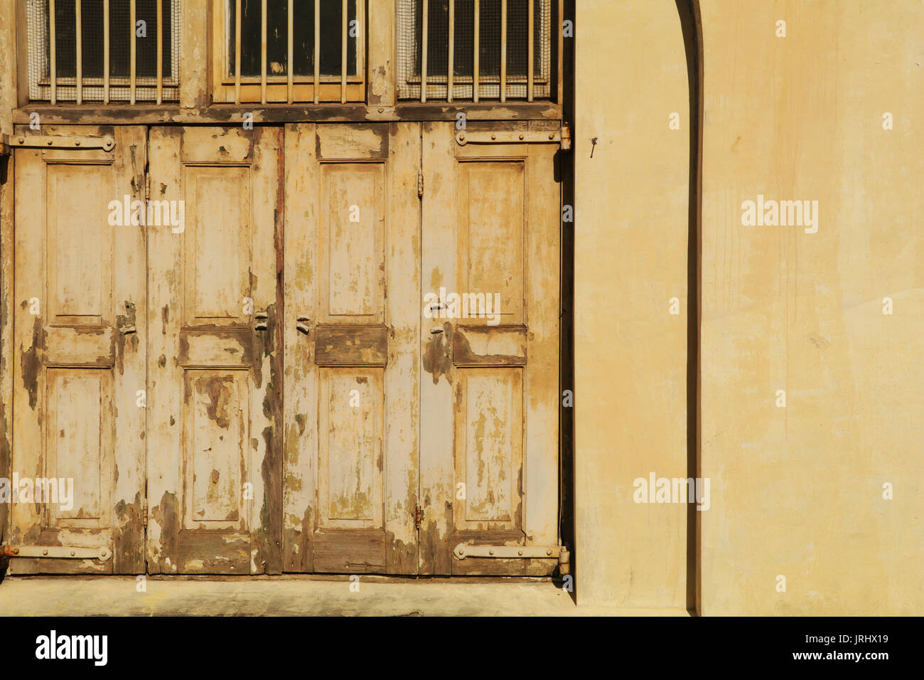 Vintage wall hi-res stock photography and images - Alamy