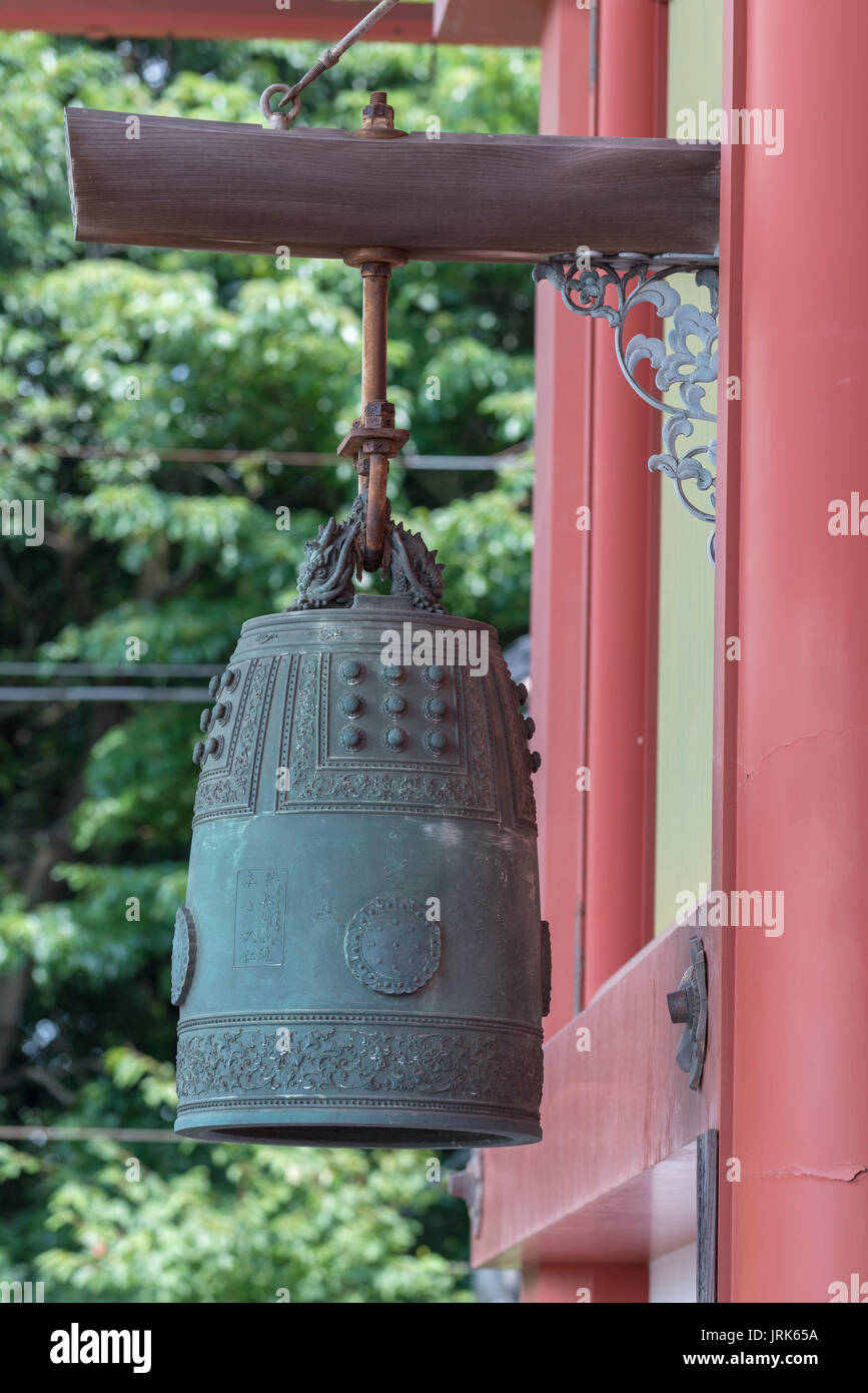 Bell hanging outside a buddhist temple at Narita-san Shinshoji temple complex in Narita Stock Photo
