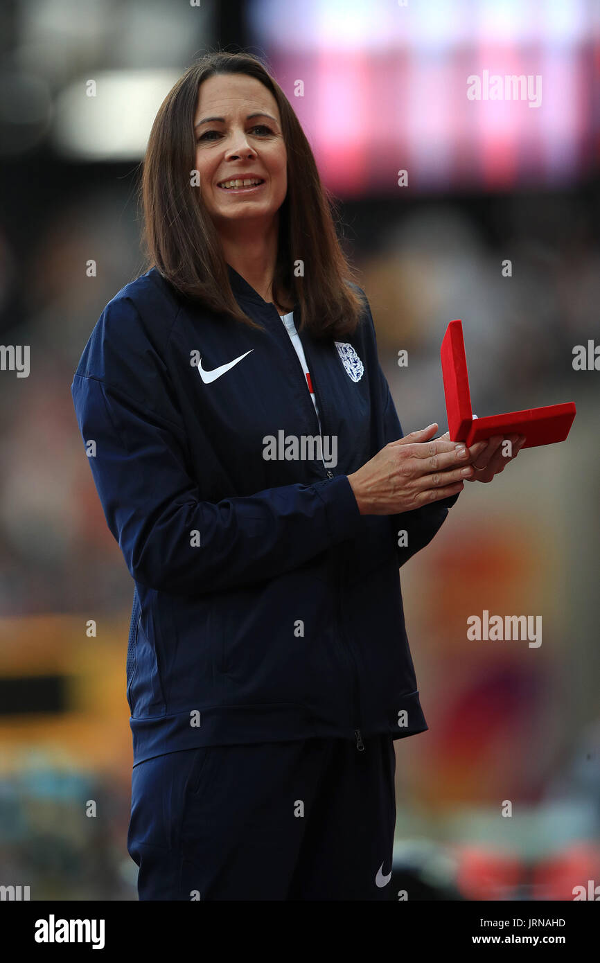 Great Britain's Joanne Pavey receives a bronze medal for the Women's 10,000m from the 2007 Osaka IAAF World Championships after the previous medal winners were disqualified for anti-doping eule violations during day two of the 2017 IAAF World Championships at the London Stadium. Stock Photo