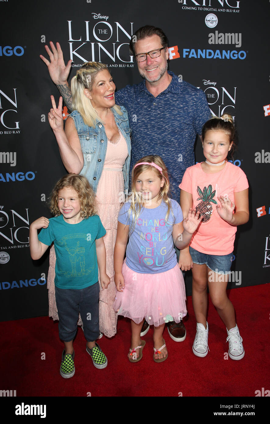 Tori spelling and hattie margaret mcdermott hi-res stock photography