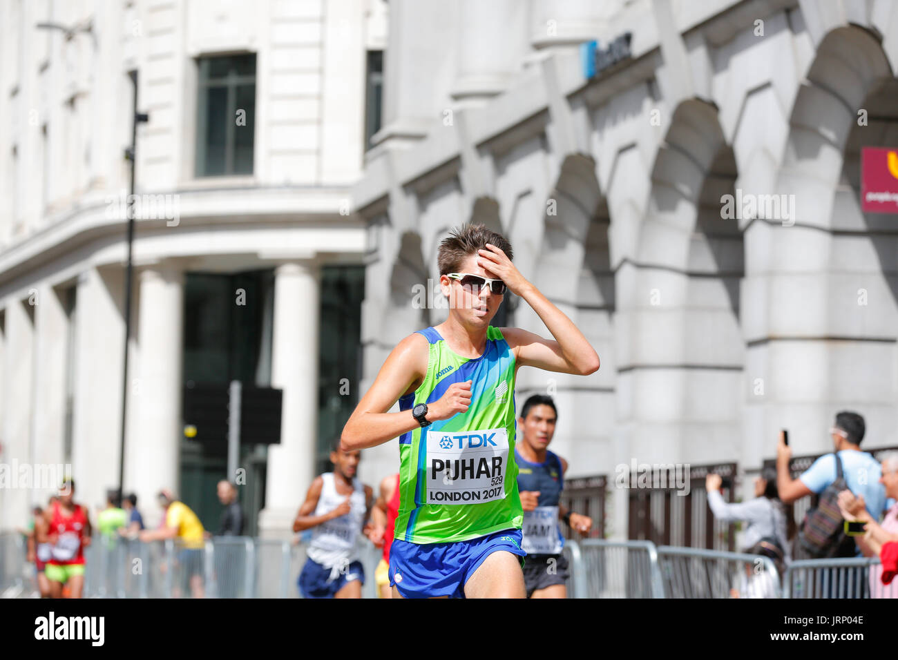 Stratford, London, UK. 6th August, 2017. World Athletics Championship   IAAF World Championship Marathon Sunday August. Runners from all over the world are taking place in IAAF marathon in London. England once again being in the center of world class sporting event. Europe, England, London Stratford Olympic village sporting event 2017. Mo Farah last race. Mens marathon IAAF 2017 London August 6th. Stock Photo