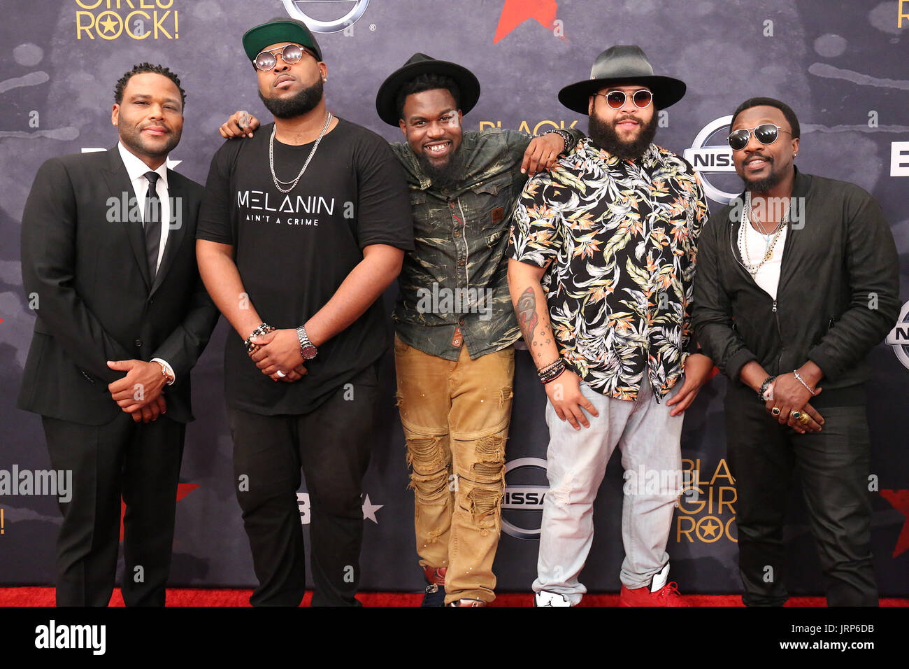 Newark, NJ, USA. 5th Aug, 2017. Actor Anthony Anderson and singer-songwriter Anthony Hamilton attend Black Girls Rock! 2017 at NJPAC on August 5, 2017 in Newark, New Jersey Credit: Star Shooter/Media Punch/Alamy Live News Stock Photo