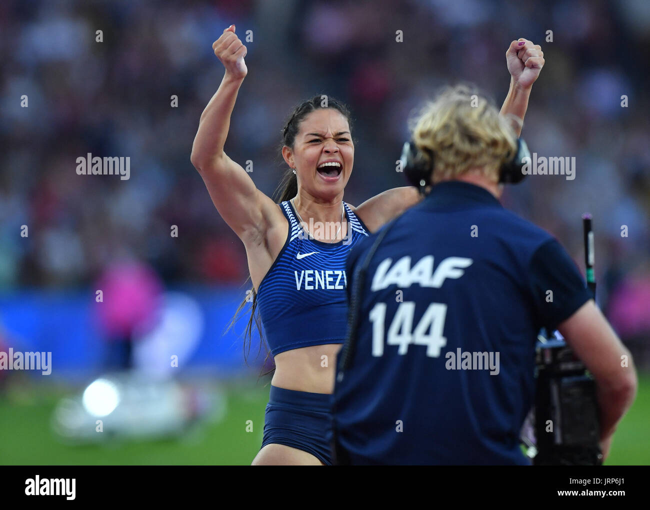 London, UK. 6th Aug, 2017. Robeilys Peinado of Venezuela in action in the women's pole vault final at the IAAF World Championships in Athletics at the Olympic Stadium in London, UK, 6 August 2017. Photo: Bernd Thissen/dpa/Alamy Live News Stock Photo