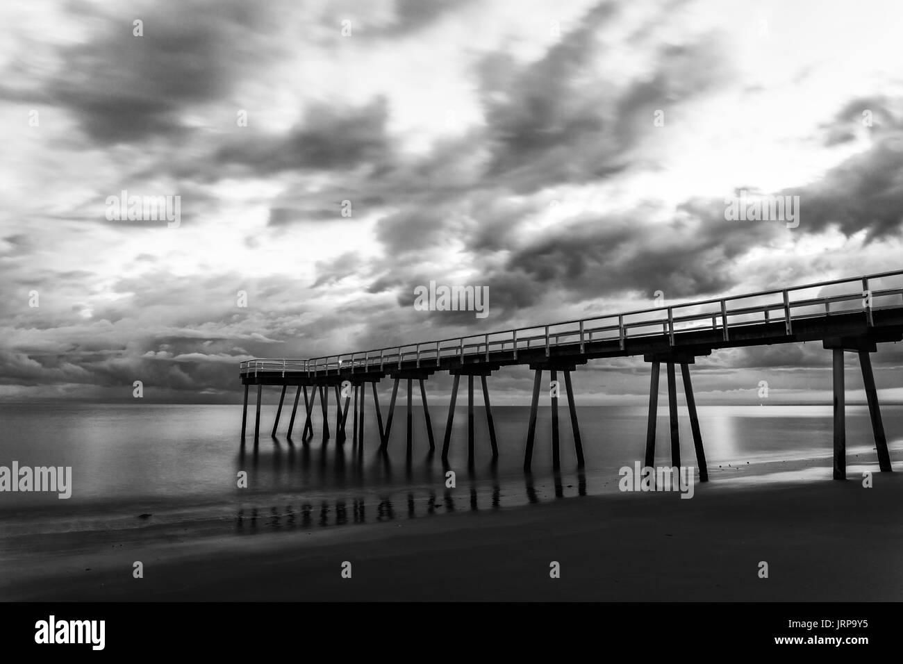 Pontoon wharf quay pier jetty hires stock photography and images Alamy