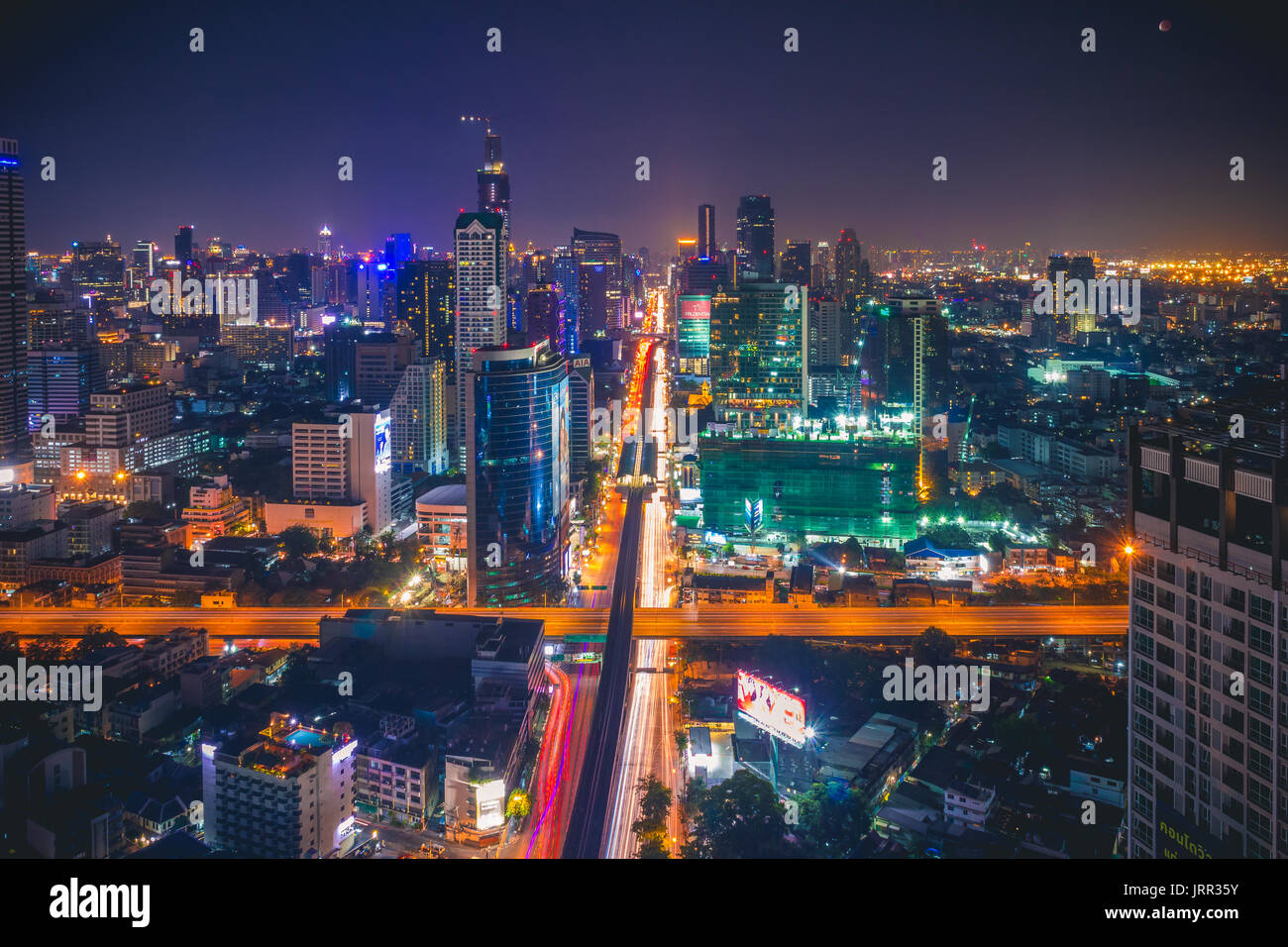 Bangkok office buildings hi-res stock photography and images - Alamy