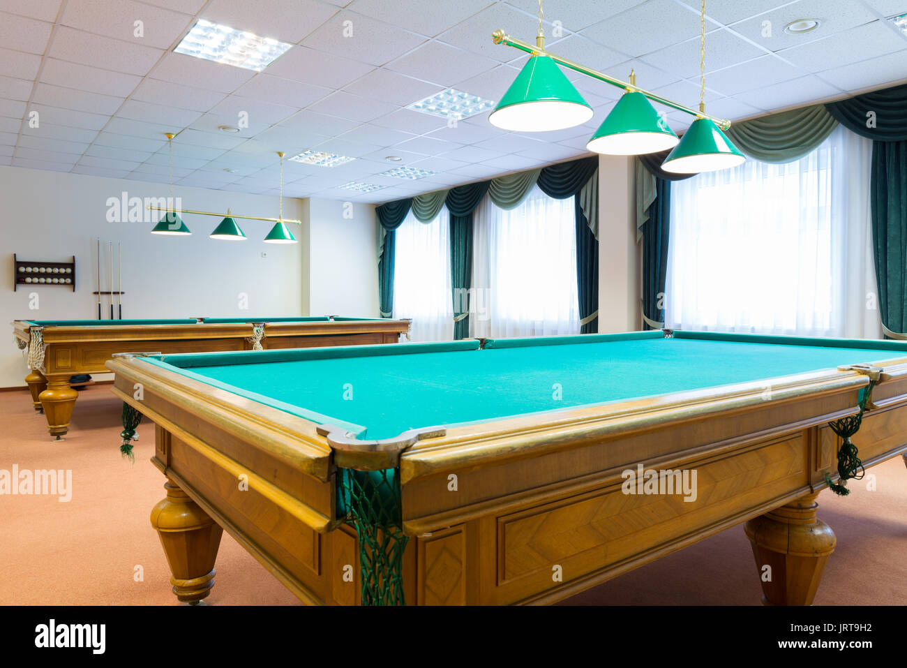 Billiard tables hires stock photography and images Alamy