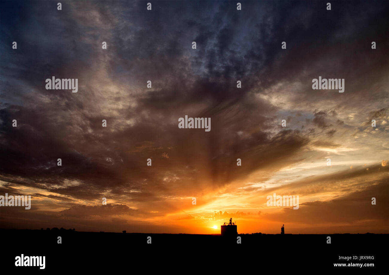 Sillouette Sunset Saskatchewan Orange Color Storm Clouds Stock Photo ...