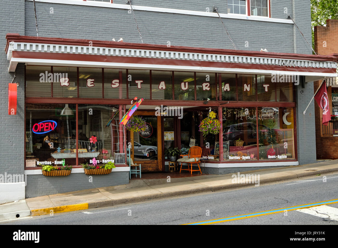 55 East Main Street Brew House & Grill, Hudson Hardware Building, Luray, Virginia Stock Photo