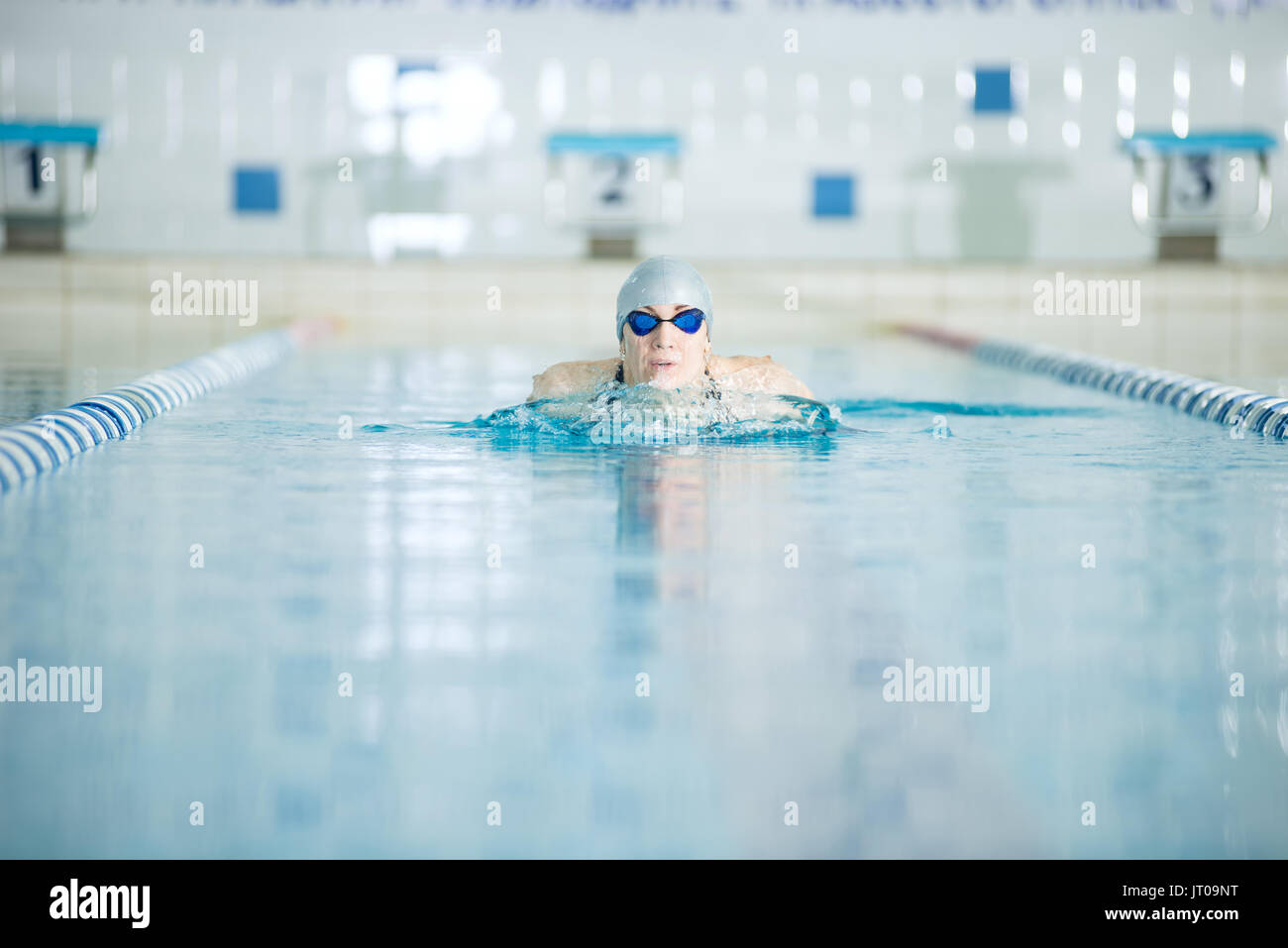 Swimming breaststroke hi-res stock photography and images - Alamy