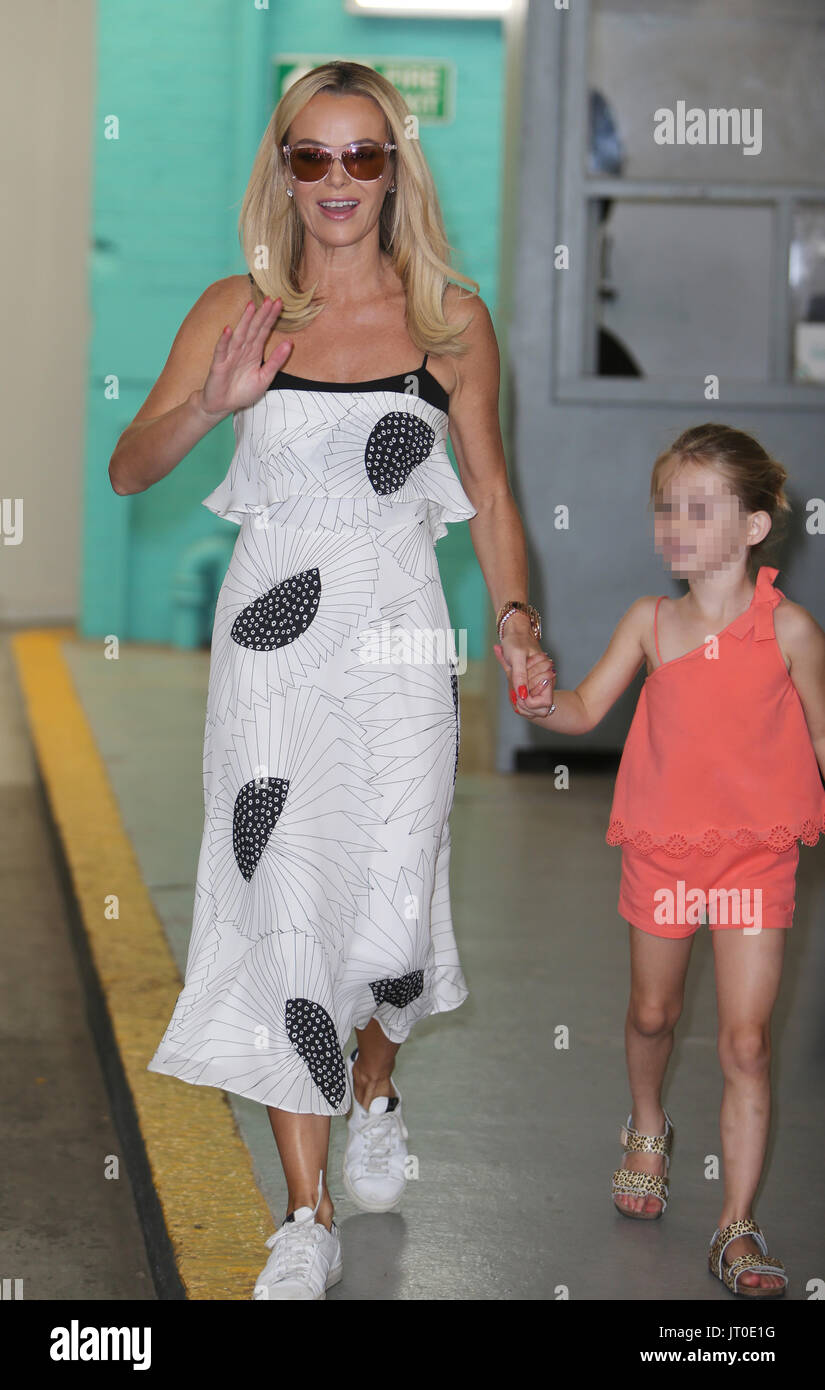 Paparazzi Amanda Holden nude photos 2019 Paparazzi Amanda Holden nude photos 2019