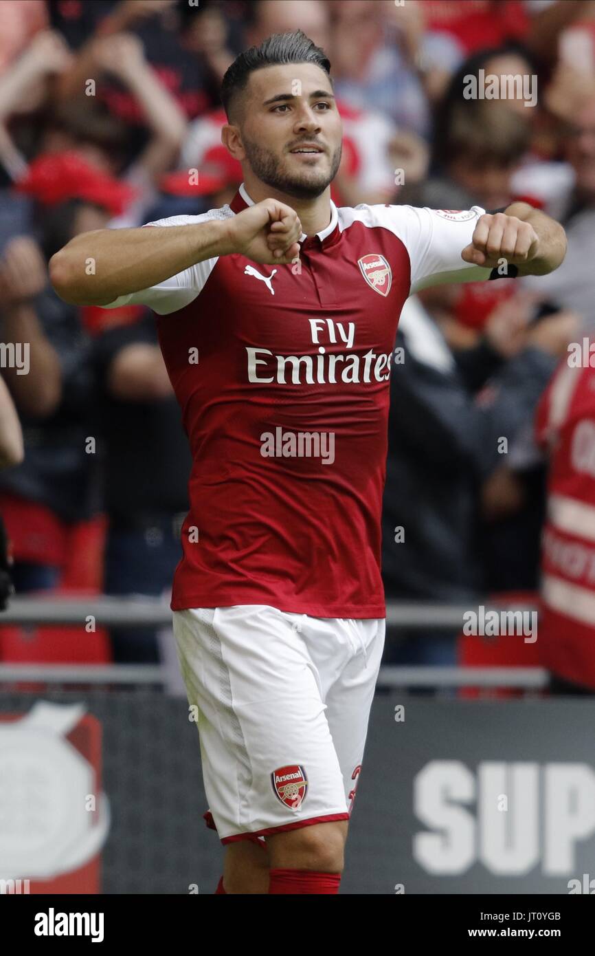Sead Kolasinac Arsenal Fc Fa Community Shield 2017, Arsenal V Chelsea Wembley Stam, London, England 06 August 2017 Gba1620 Warning! This Photograph May Only Be Used For Newspaper And/Or Magazine Editorial Purposes. May Not Be Used For Publications Involving 1 Player, 1 Club Or 1 Competition Without Written Authorisation From Football Data Co Ltd. For Any Queries, Please Contact Football Data Co Ltd On  44 (0) 207 864 9121 Credit: Allstar Picture Library/Alamy Live News Stock Photo