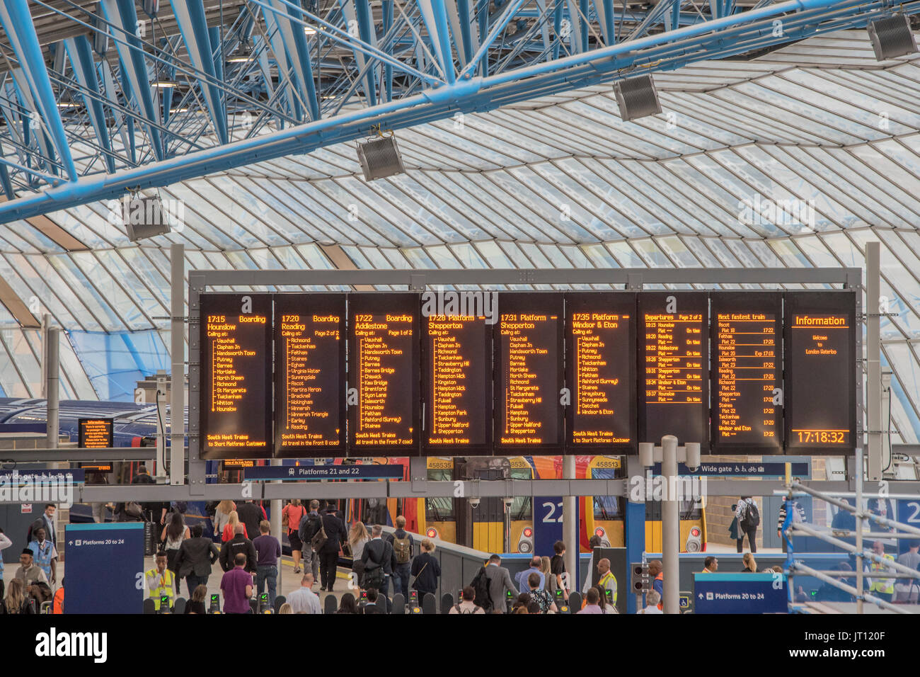 London, UK. 07th Aug, 2017. The old Eurostar platforms are temporarily re-opened - Ten platforms are closed at waterloo Station for the whole of August for an upgrade to platforms. Credit: Guy Bell/Alamy Live News Stock Photo