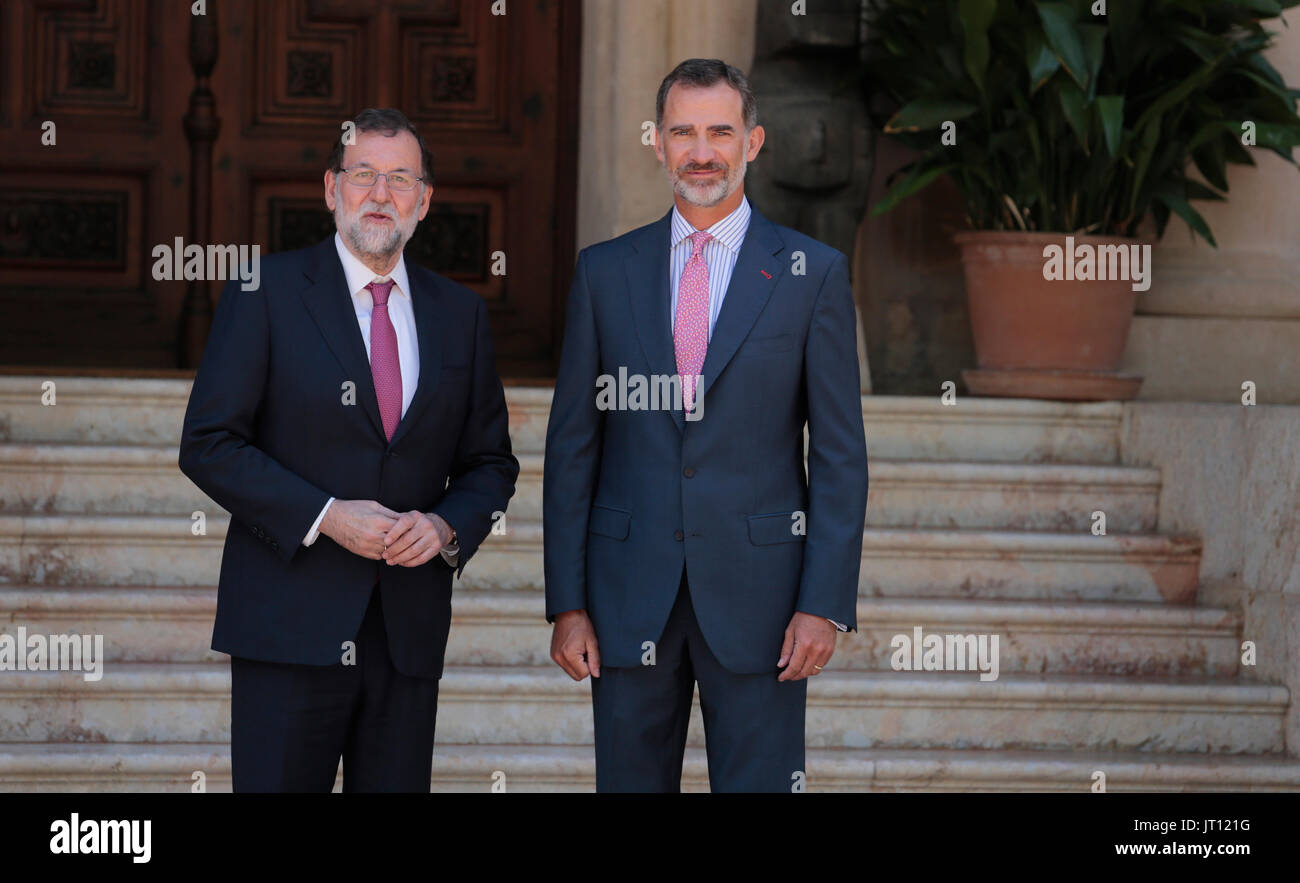 upskirts leonor marivent 2016 Queen sofia of spain reception hi-res stock photography and ...