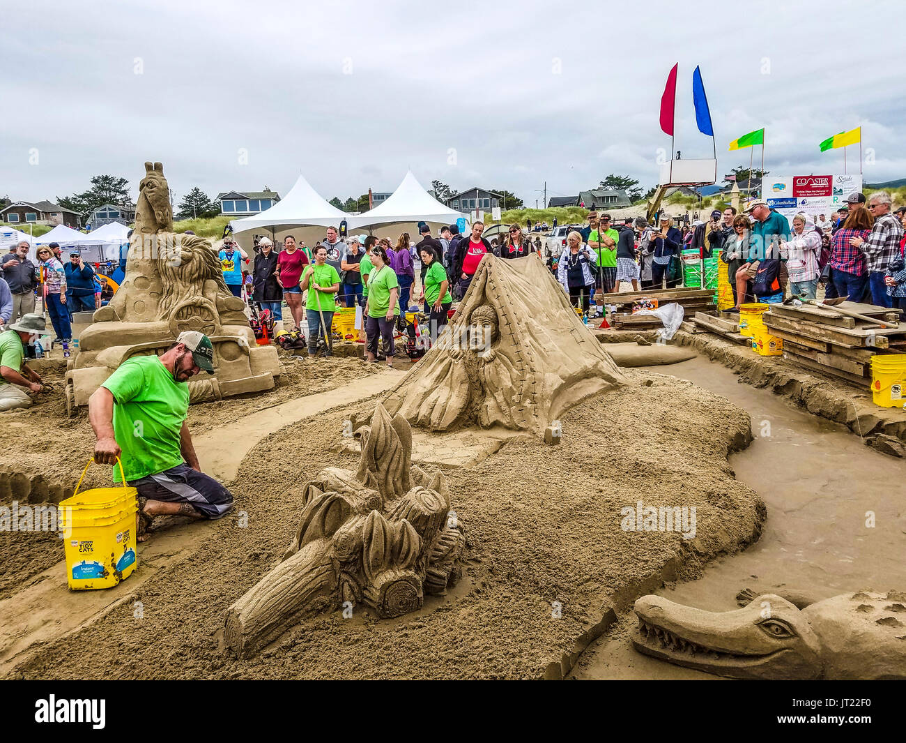 Sand castle contest hires stock photography and images Alamy