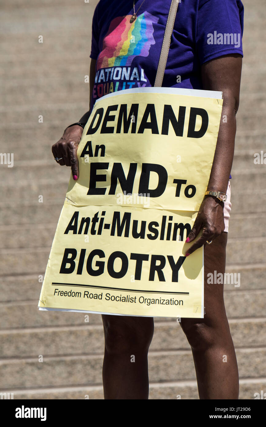 St. Paul, Minnesota. State capitol. Pro Sharia protesters counterprotesting a rally that is going on inside the capitol which critizes Sharia law. Stock Photo