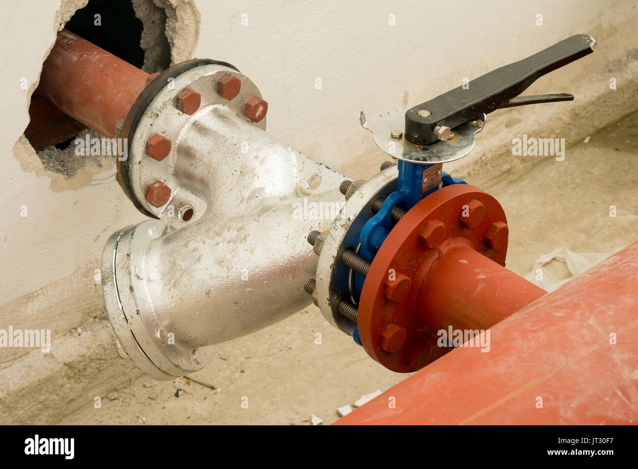 Install High Pressure Water Hose In Indrustry Stock Photo Alamy
