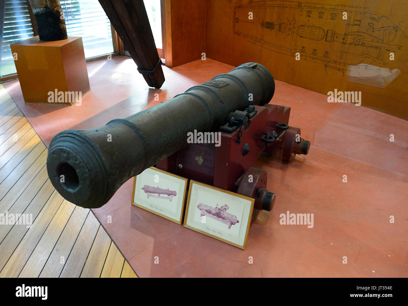 Original cannon from HMB Endeavour, James Cook Museum, Cooktown, Far North Queensland, FNQ, QLD, Australia Stock Photo