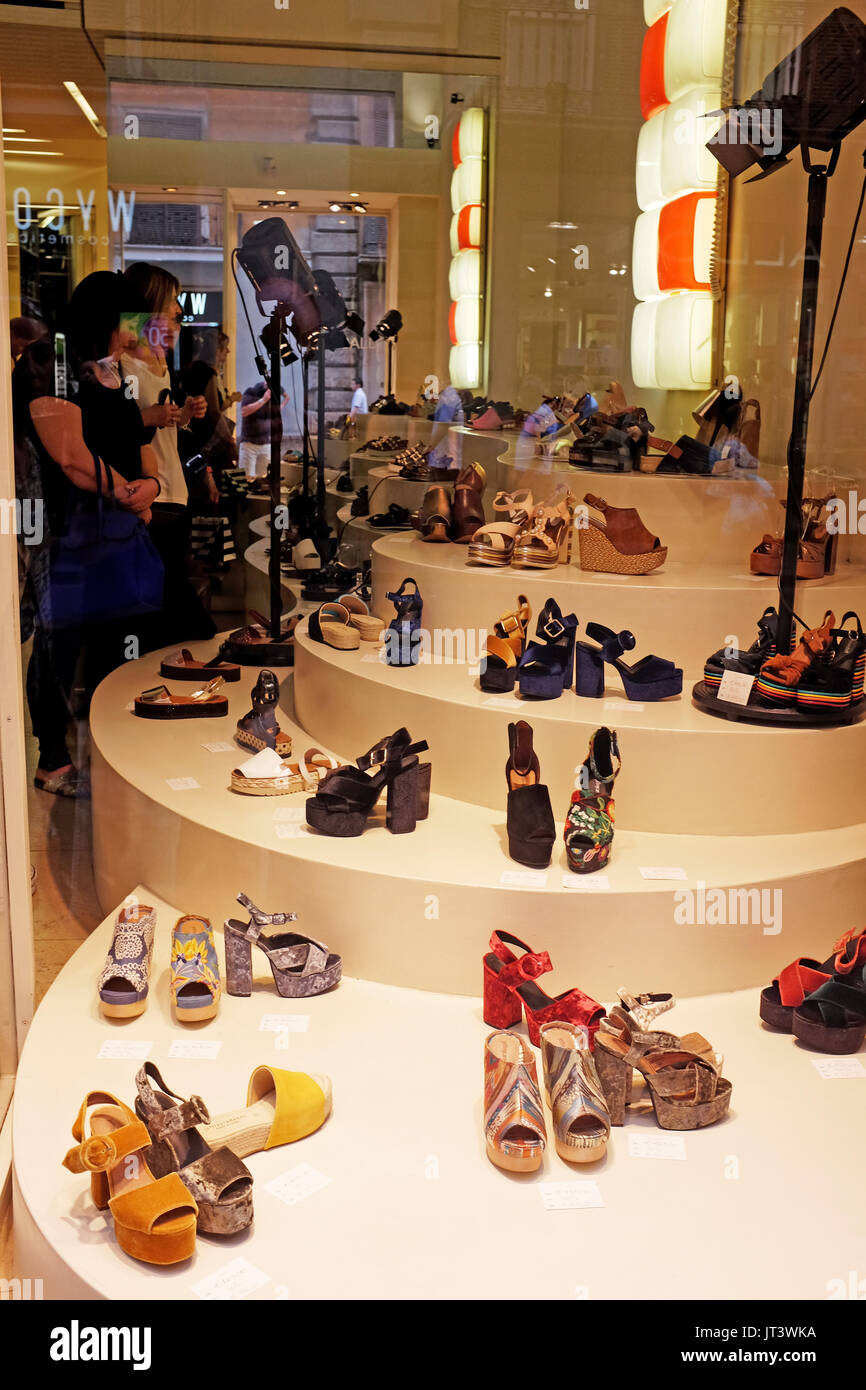 Sneakers cheap shop rome