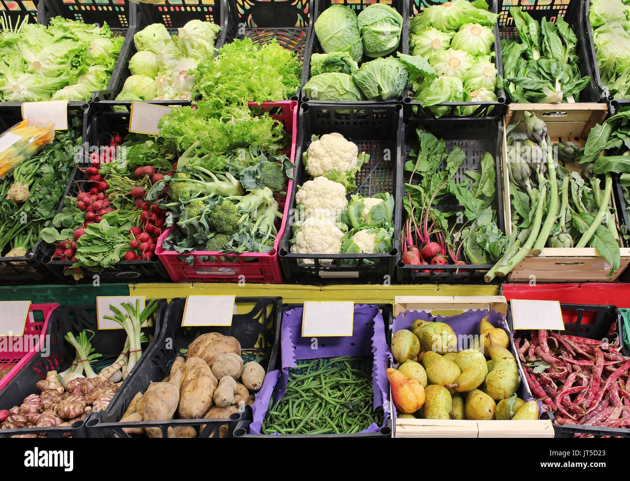 Large market stall full of organic vegetables Stock Photo - Alamy