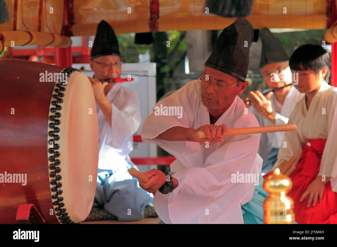 Japan, Nagoya, Susanoo Shrine, matsuri, festival, musicians Stock Photo ...